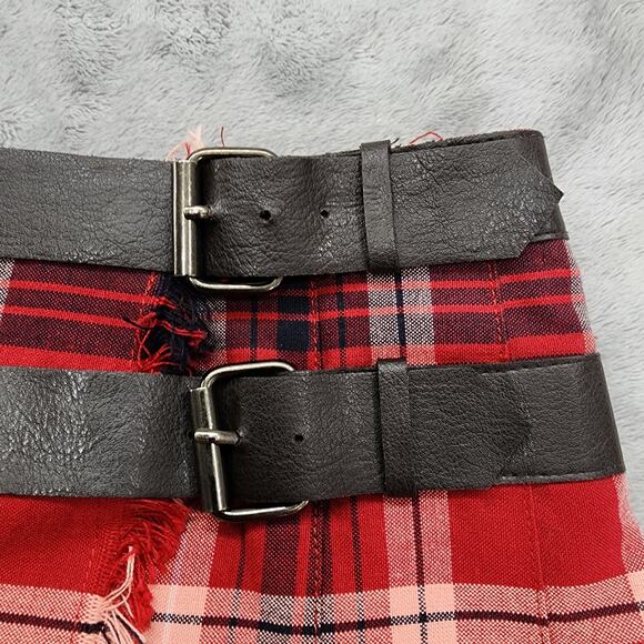 Vintage 90s DKNY Skirt Women 7 Juniors Red Plaid Pleated Double Buckle Wrap Mini - Picture 2 of 11